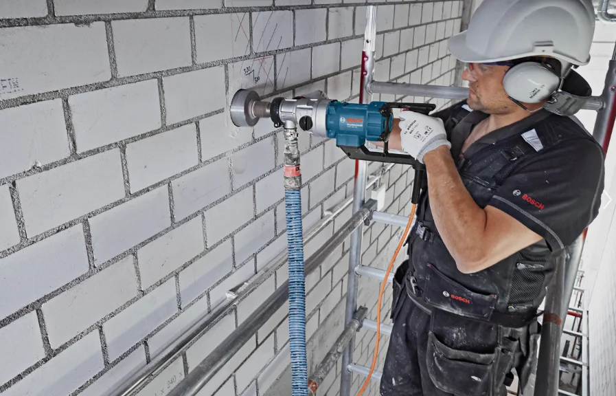 CAROTTEUSE 2000W AVEC SUPPORT BOSCH – Image 9