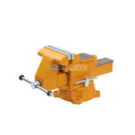 Étau BEETRO 140 mm TC0079 posé sur fond blanc