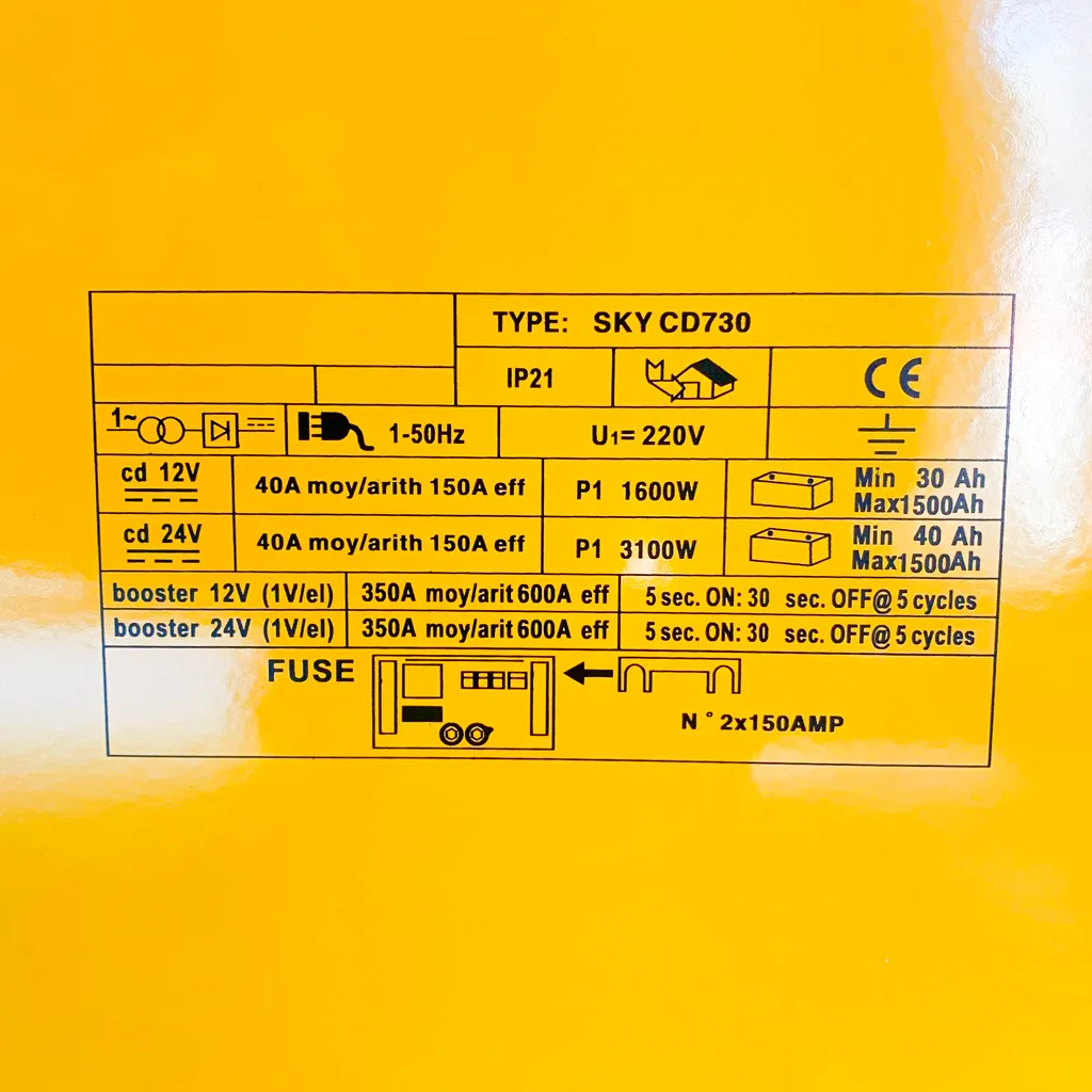 CHARGEUR DEMARREUR 730 SKYWELD
